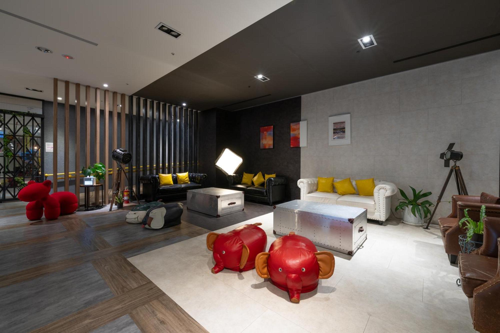 Ningcui Business Hotel تايتشونغ المظهر الخارجي الصورة