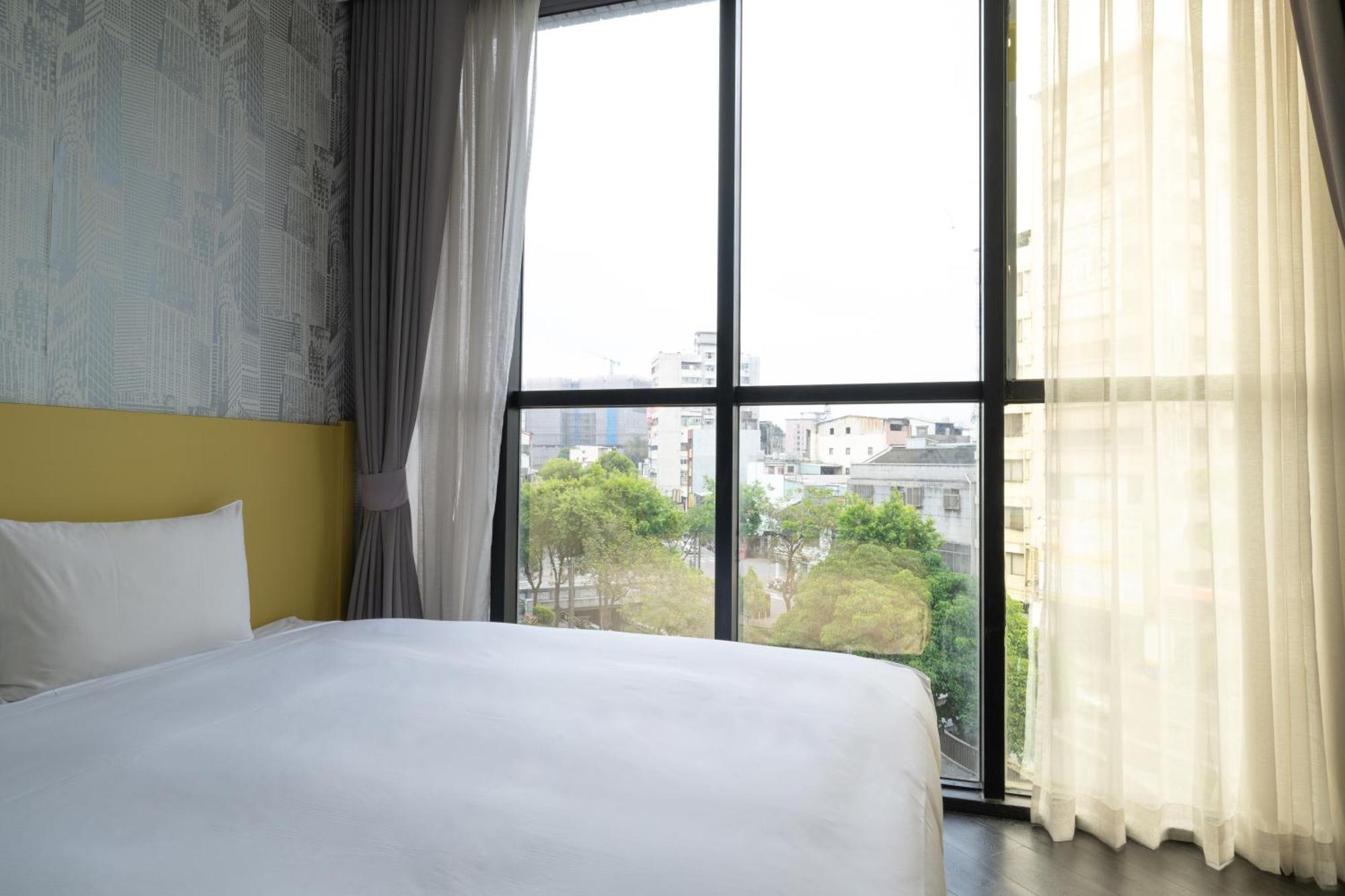 Ningcui Business Hotel تايتشونغ الغرفة الصورة