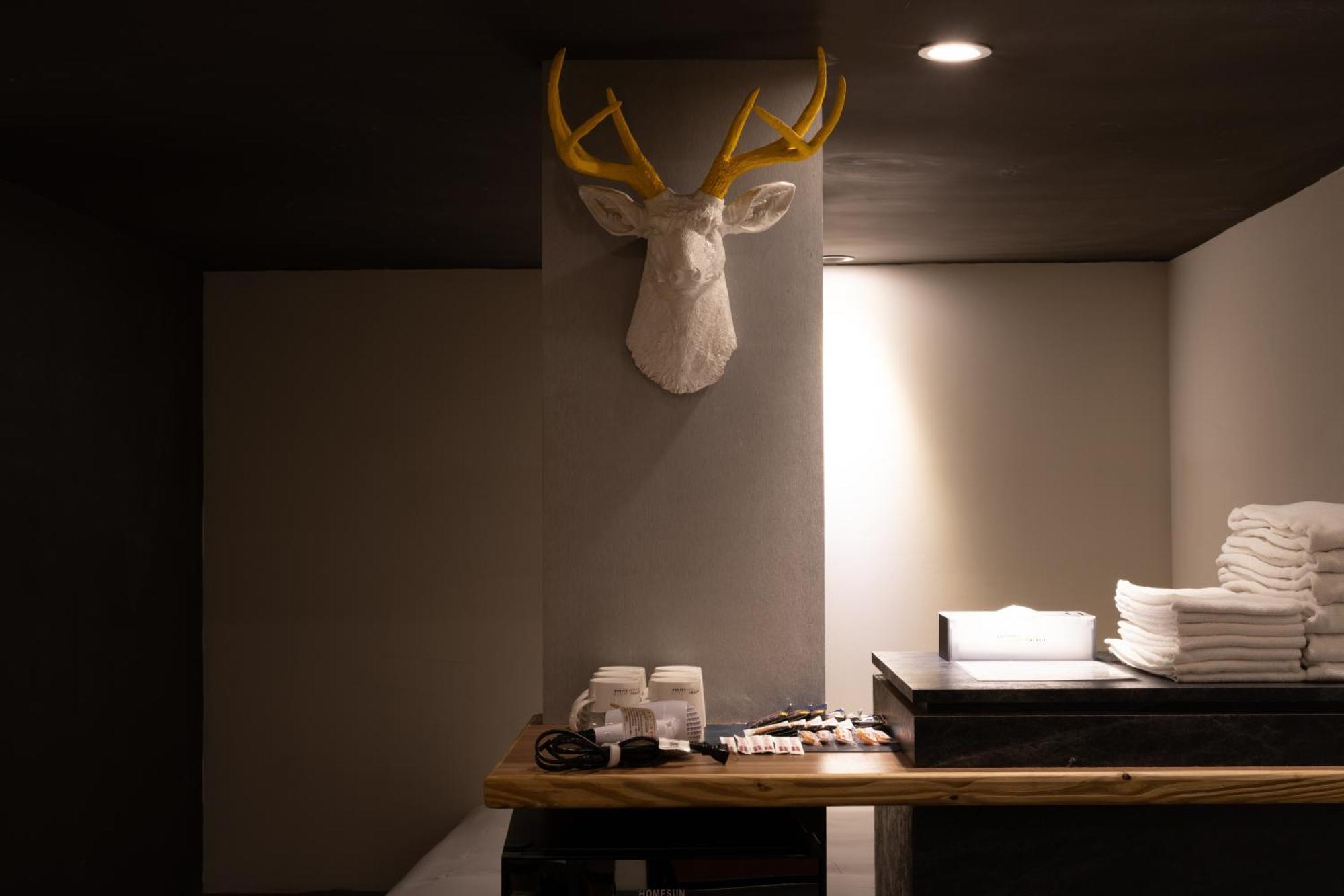 Ningcui Business Hotel تايتشونغ المظهر الخارجي الصورة